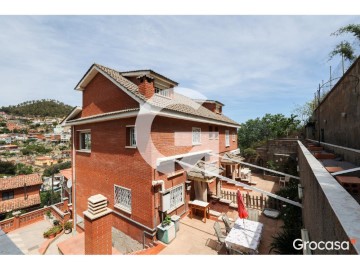 Casa o chalet 7 Habitaciones en Santa Coloma de Cervelló