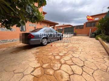 Casa o chalet 4 Habitaciones en Carranque