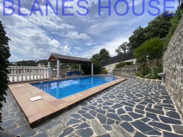 House 6 Bedrooms in Residencial Park