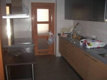 Apartment 4 Bedrooms in Puertas