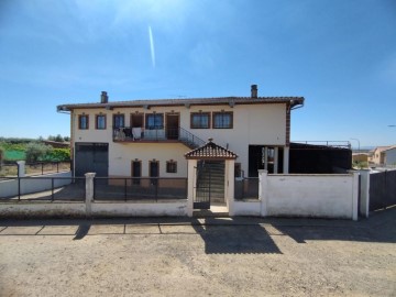 Casa o chalet 6 Habitaciones en Montehermoso