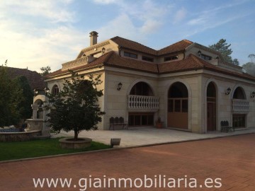 Casa o chalet 5 Habitaciones en Salvaterra (San Lorenzo P.)