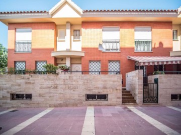 Casa o chalet 4 Habitaciones en La Huerta
