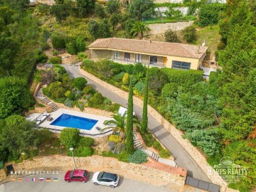 House 3 Bedrooms in Aro (San Vicente)