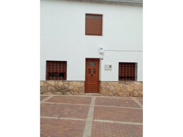 House 5 Bedrooms in Arcas