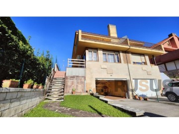 Casa o chalet 4 Habitaciones en Peñacastillo - Nuevamontaña