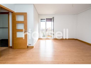 Apartment 2 Bedrooms in Elvillar / Bilar