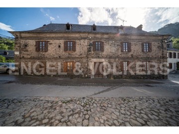 House  in Arres de Sus