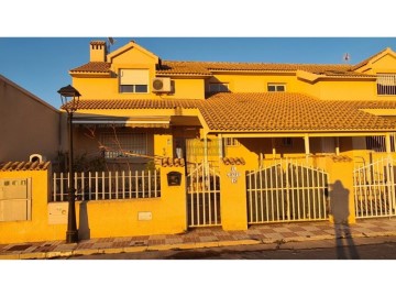 Casa o chalet 4 Habitaciones en La Puebla de Almoradiel