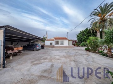 Country homes 3 Bedrooms in La Alcoraya