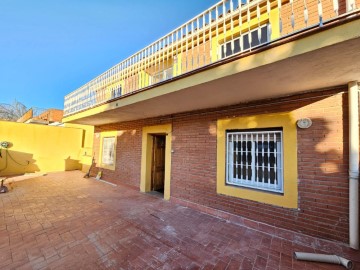 Casa o chalet 5 Habitaciones en Can Serrafossà - La Perla - Els Avets