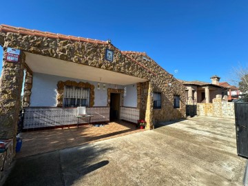 Maison 6 Chambres à Atalaya del Alberche