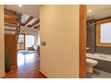 Apartment 3 Bedrooms in Veinat del Comalet