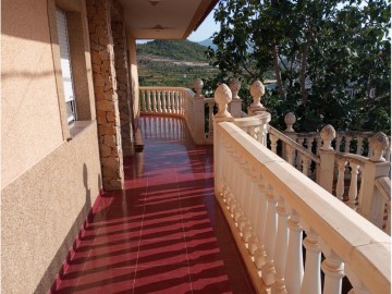 House 5 Bedrooms in Pliego