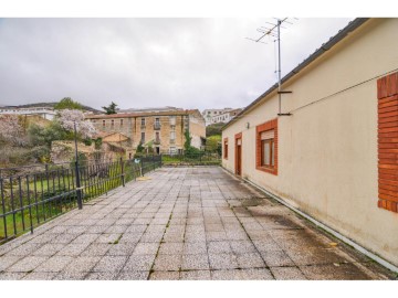 Casa o chalet 5 Habitaciones en Ledrada