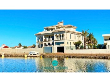 Maison 7 Chambres à Playa del Esparto-Veneziola
