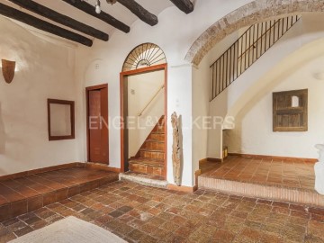 House 6 Bedrooms in Castellet