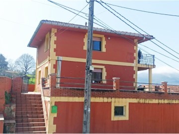 House 3 Bedrooms in Lamiña