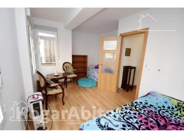 Apartment 2 Bedrooms in Camino Onda - Salesianos - Centro