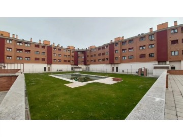 Piso 4 Habitaciones en Covaresa - Parque Alameda