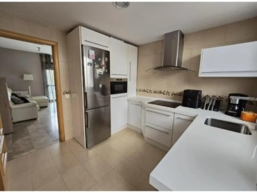 Apartment 3 Bedrooms in Llera