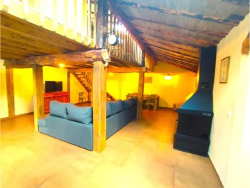 House 2 Bedrooms in Cerezo de Arriba