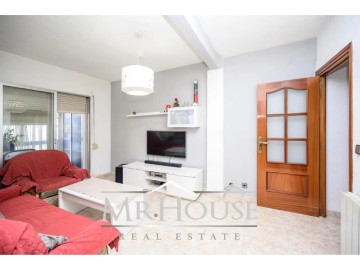 Apartment 3 Bedrooms in Pintores-Ferial
