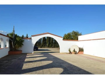 Country homes 8 Bedrooms in Zona Salinas