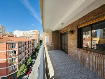 Piso 7 Habitaciones en Málaga Este