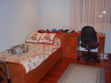 Apartment 3 Bedrooms in Goierri