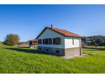 Maison 3 Chambres à Naveces