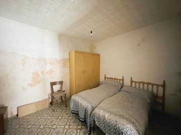 House 2 Bedrooms in Masdenverge