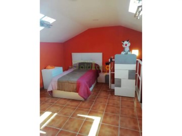 House 3 Bedrooms in Mendavia