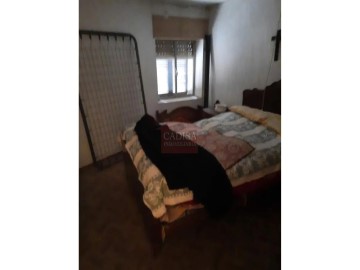 House 4 Bedrooms in Matilla de los Caños del Río