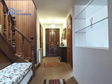 House 4 Bedrooms in Mera-Serantes