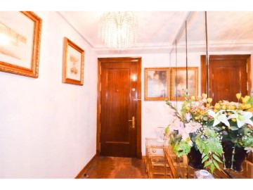 Apartment 4 Bedrooms in Prosperidad - Delicias