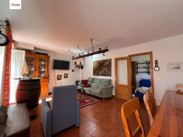 House 4 Bedrooms in Pedreña