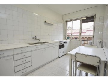 Apartment 5 Bedrooms in Lovaina - Aranzabal