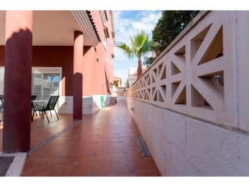 House 6 Bedrooms in Playa de Chilches