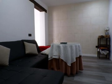 House 4 Bedrooms in Lloseta