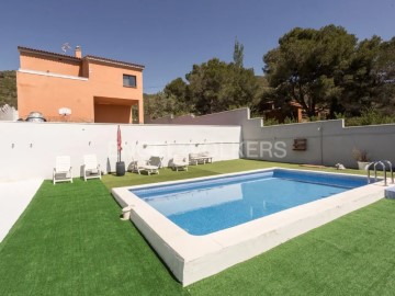 Maison 4 Chambres à Urbanització el Mirador del Penedes