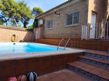 House 3 Bedrooms in Torrent