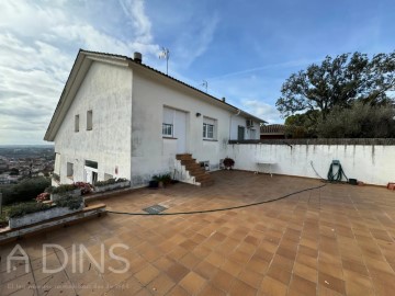 House 7 Bedrooms in Caldes de Montbui