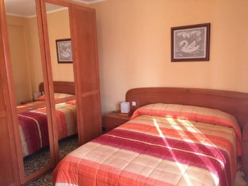 Apartment 3 Bedrooms in Alcañiz