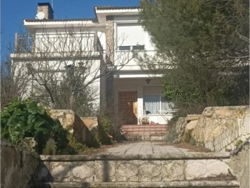 Casa o chalet  en Cerro Alarcón
