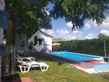 House 3 Bedrooms in Campo