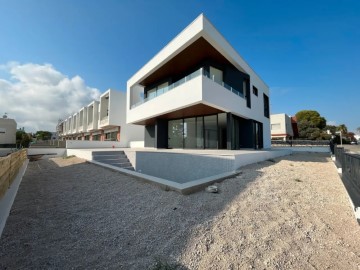 Casa o chalet 5 Habitaciones en La Llosa