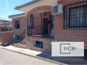 Casa o chalet 5 Habitaciones en La Puebla de Montalbán