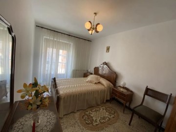 House 6 Bedrooms in Villafrades de Campos