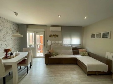 Apartment 3 Bedrooms in Ensanche - Fuenfresca